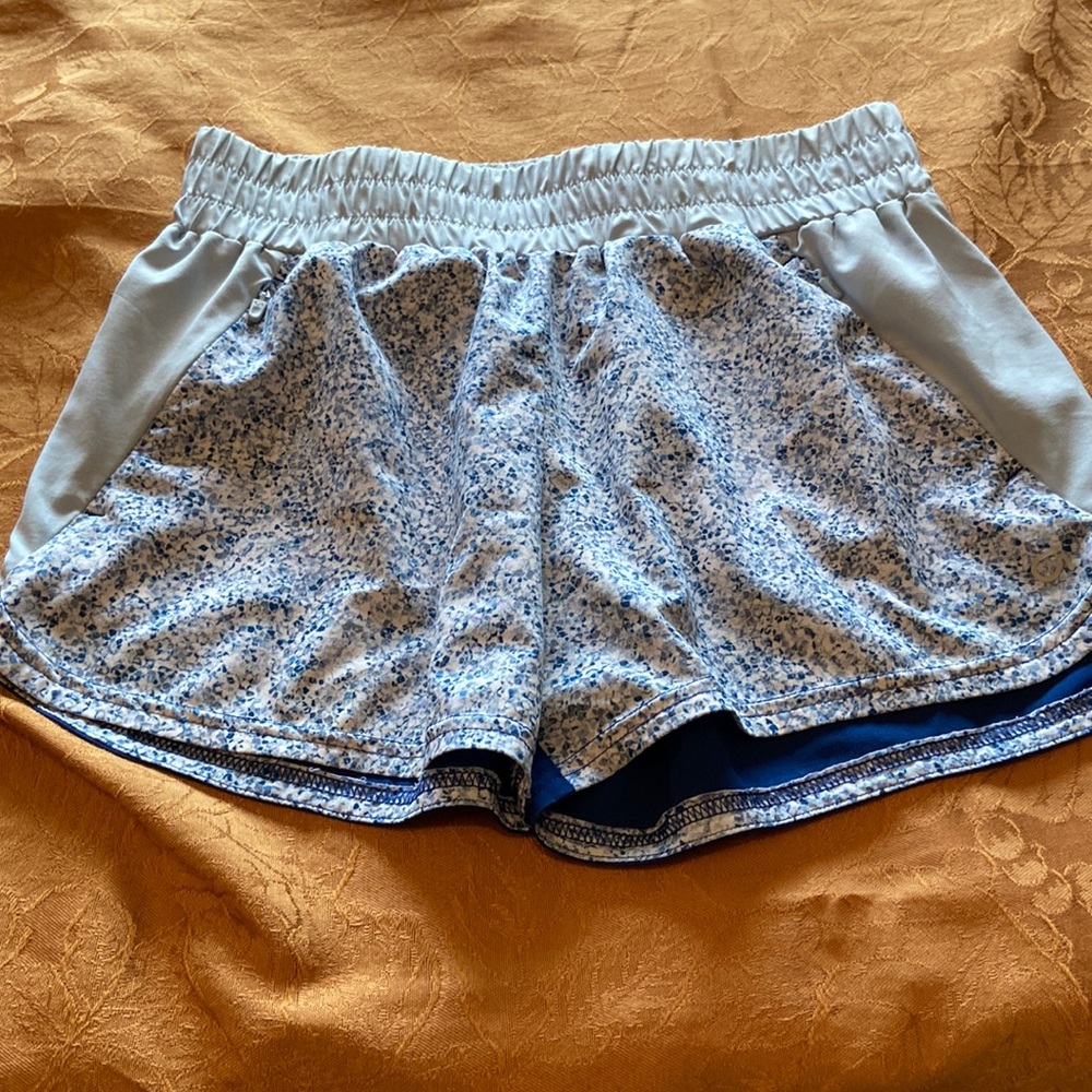Gap fit shorts